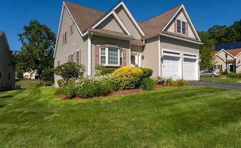 1 Thoreau Ln, Tyngsboro, MA 01879