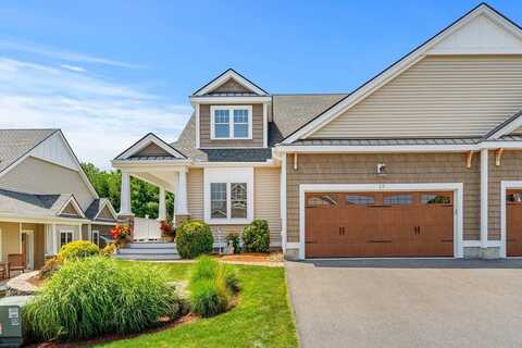 17 Fox Hill Lane, Dracut, MA 01826