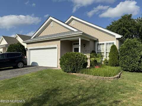 10 Kirkby Lane, Manchester, NJ 08759