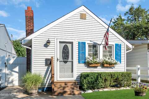 23 Seaside Place, Keansburg, NJ 07734
