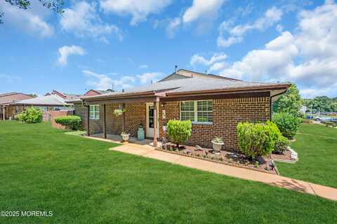 94 Greenwood Loop Road, Brick, NJ 08724
