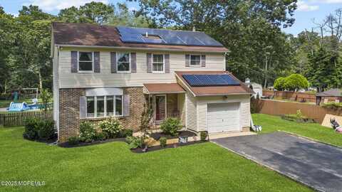67 Maxim Road, Howell, NJ 07731