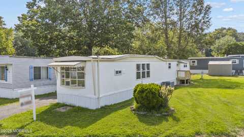 18 Larisa Lane, Jackson, NJ 08527