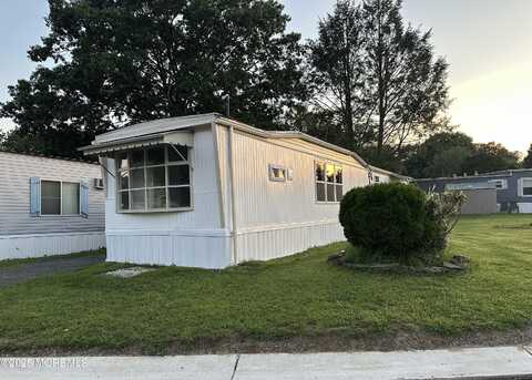 18 Larisa Lane, Jackson, NJ 08527
