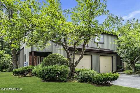 35 Laurie Court, Matawan, NJ 07747