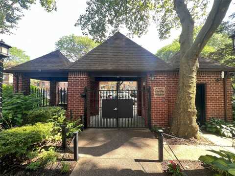 118-66 Metropolitan Avenue, Kew Gardens, NY 11415