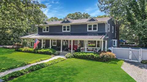 130 Parkside Avenue, Miller Place, NY 11764