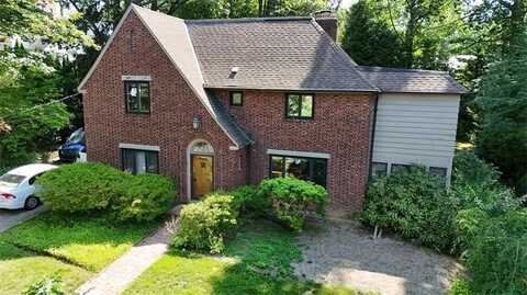 3 Buckingham Place, Great Neck, NY 11021