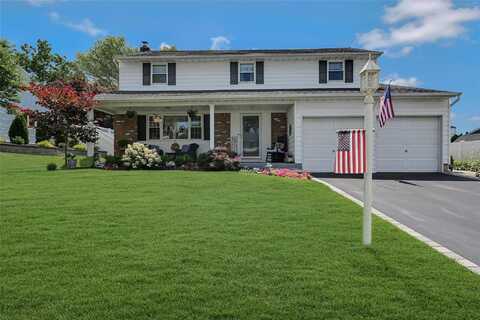 10 Beauregard Drive, Lake Grove, NY 11755