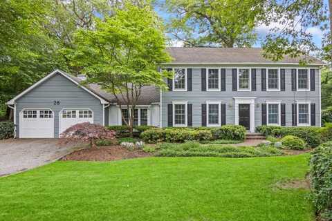 28 Buckingham Meadow Road, East Setauket, NY 11733