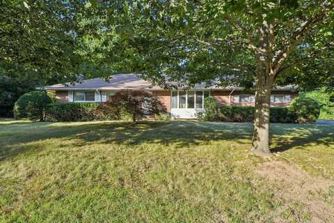 22 Reynolds Road, Glen Cove, NY 11542