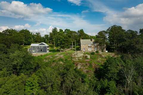 401 Woodmont Road, Hopewell Junction, NY 12533