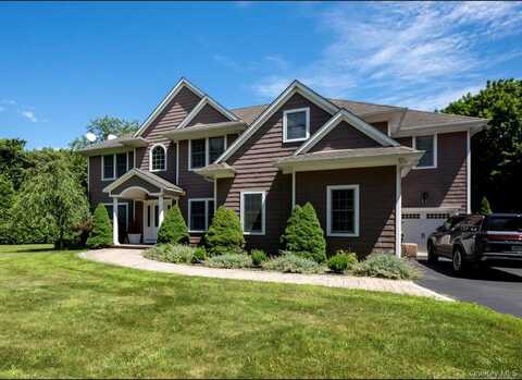 50a South Phillips Avenue, Remsenburg, NY 11960
