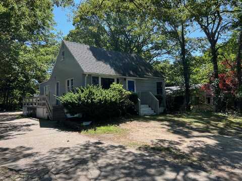 139 Madison Street, Mastic, NY 11950