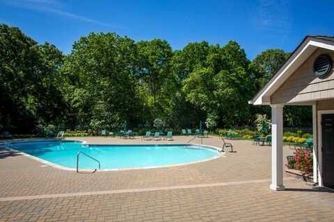 14 nottingham Place, Coram, NY 11727
