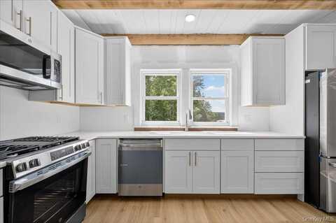 267 Mamakating Road, Bloomingburg, NY 12721