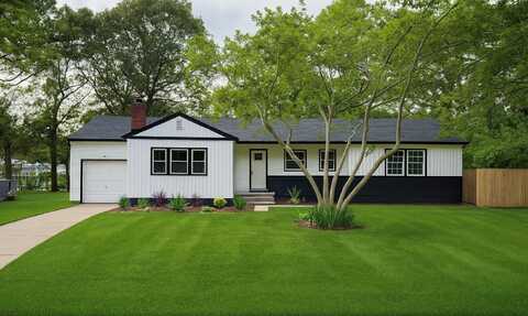39 Chestnut Street, Central Islip, NY 11722