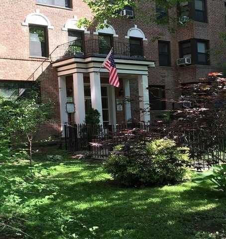 88-11 34th Avenue, Jackson Heights, NY 11372