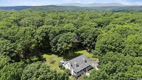 23 Briarpatch Lane, Clinton Corners, NY 12514