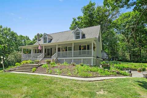 23 Briarpatch Lane, Clinton Corners, NY 12514