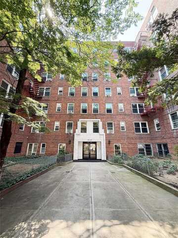 14444 41st Avenue, Flushing, NY 11355