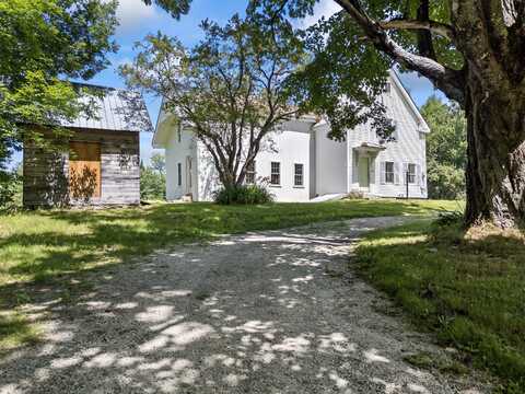 775 Waterford Road, Norway, ME 04268