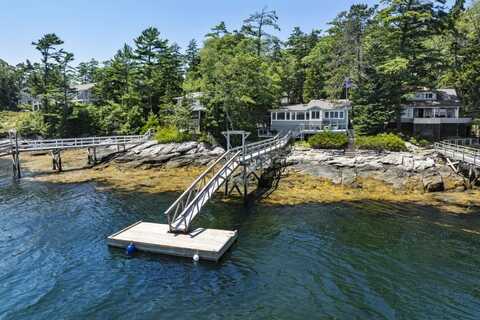68 Wall Point Road, Boothbay Harbor, ME 04538