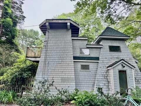 6 Tolman Road, Portland, ME 04108