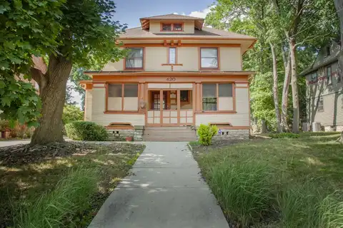 420 Fulton Street, Elgin, IL 60120