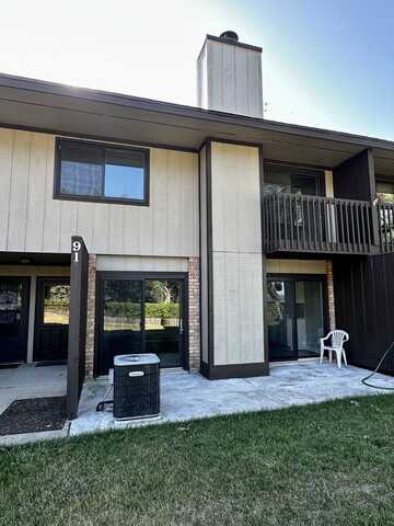 91 Mineola Road, Fox Lake, IL 60020