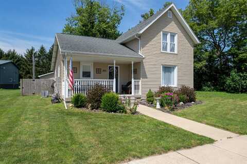 205 S Jefferson Street, Flanagan, IL 61740