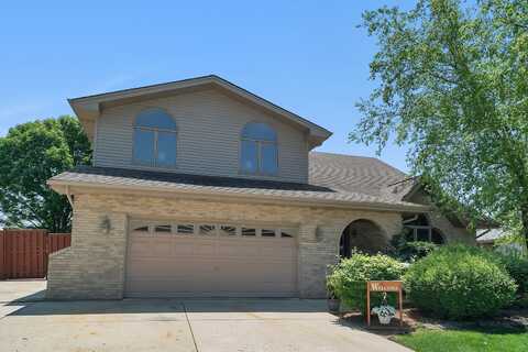 2033 Westbury Drive, Woodridge, IL 60517