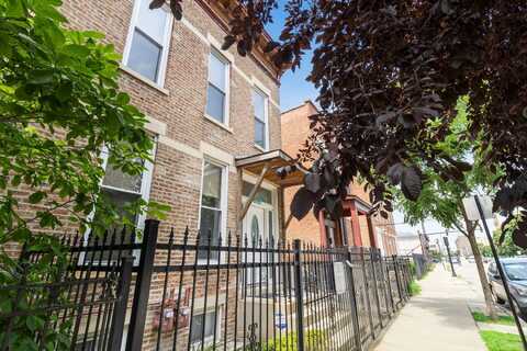 616 S Oakley Boulevard, Chicago, IL 60612