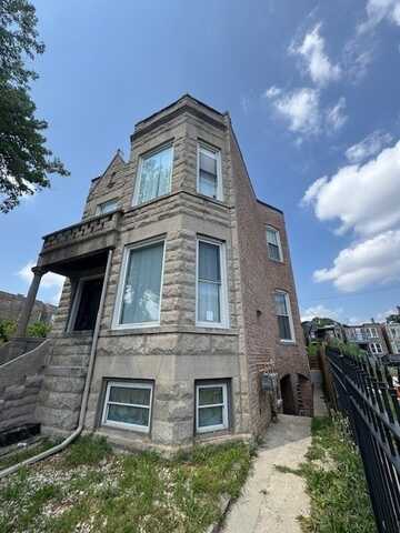4218 W Van Buren Street, Chicago, IL 60624