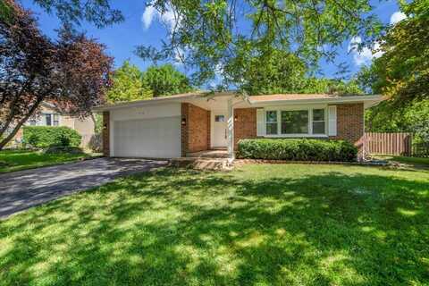 712 Stacie Court, Naperville, IL 60563