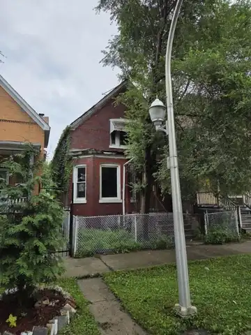 6833 S BISHOP Street, Chicago, IL 60636