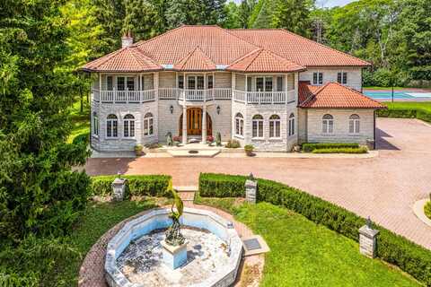 1020 Evergreen Drive, Lake Forest, IL 60045