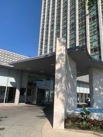 3600 N Lake Shore Drive, Chicago, IL 60613