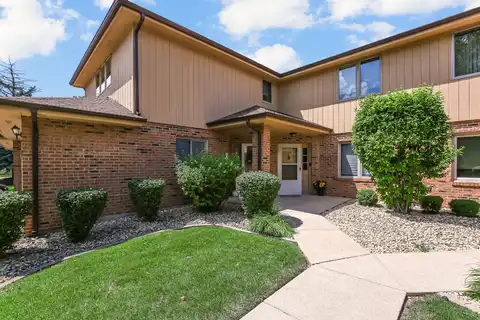 8966 Silverdale Drive, Orland Park, IL 60462