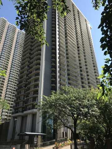 6007 N SHERIDAN Road, Chicago, IL 60660