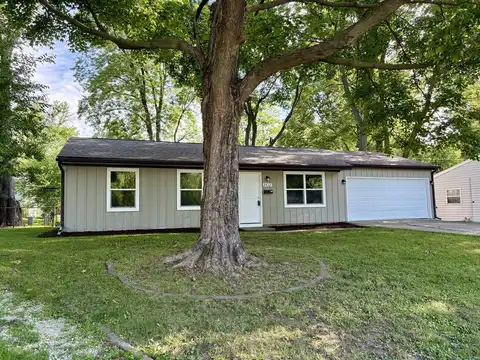 2412 E Green Street, Urbana, IL 61802