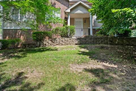 631 E Willow Street, Elburn, IL 60119