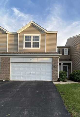 616 Springbrook Trail N, Oswego, IL 60543