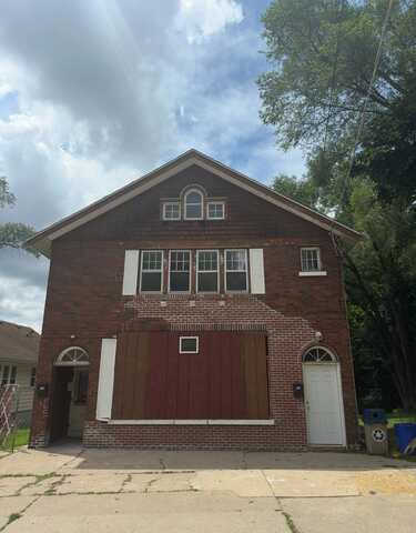914-916 N Winnebago Street N, Rockford, IL 61103