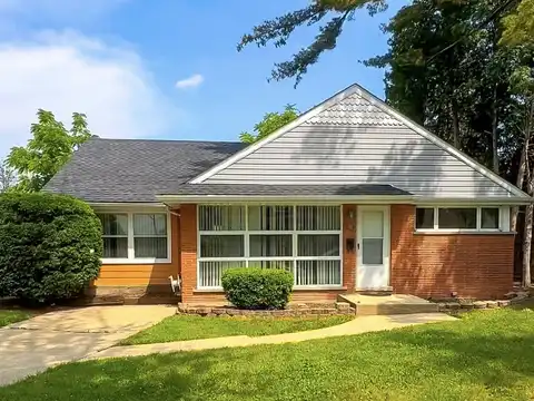 917 Bristol Avenue, Westchester, IL 60154