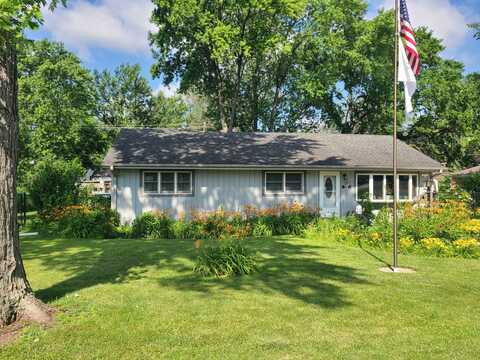2n080 Clarendon Avenue, Lombard, IL 60148