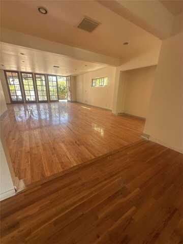 6038 Allott Avenue, Van Nuys, CA 91401