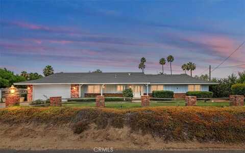 15833 Ridgeway Avenue, Riverside, CA 92508