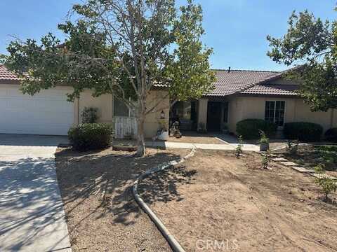 13596 Kurena Road, Apple Valley, CA 92308