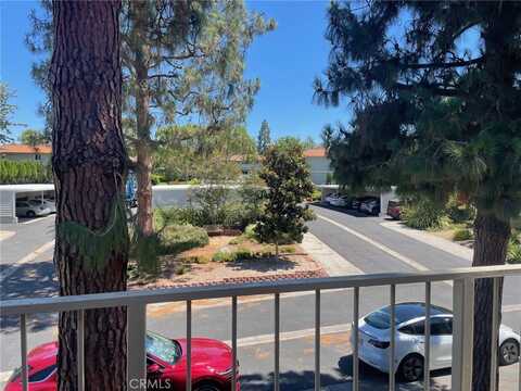 821 Via Alhambra, Laguna Woods, CA 92637
